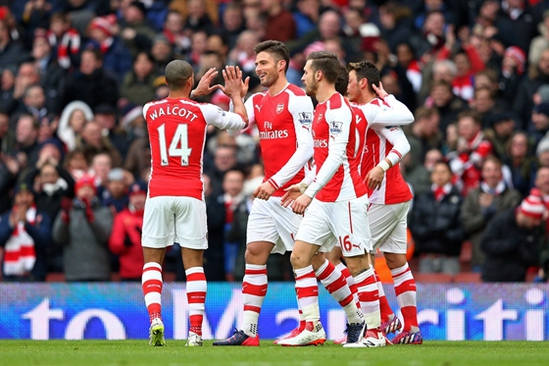  阿森纳争冠关键战失利，球迷高呼阿尔特塔下课  